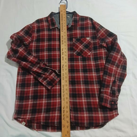 VANS XL 100% Cotton Red/Black Plaid Long-Sleeved Button-Up Flannel Shirt - Picture 10 of 13